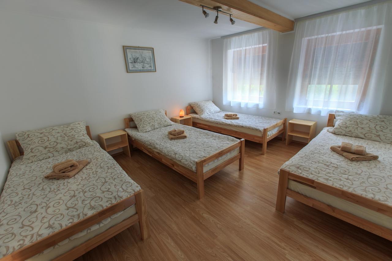Fortuna Apartments Pacir Esterno foto