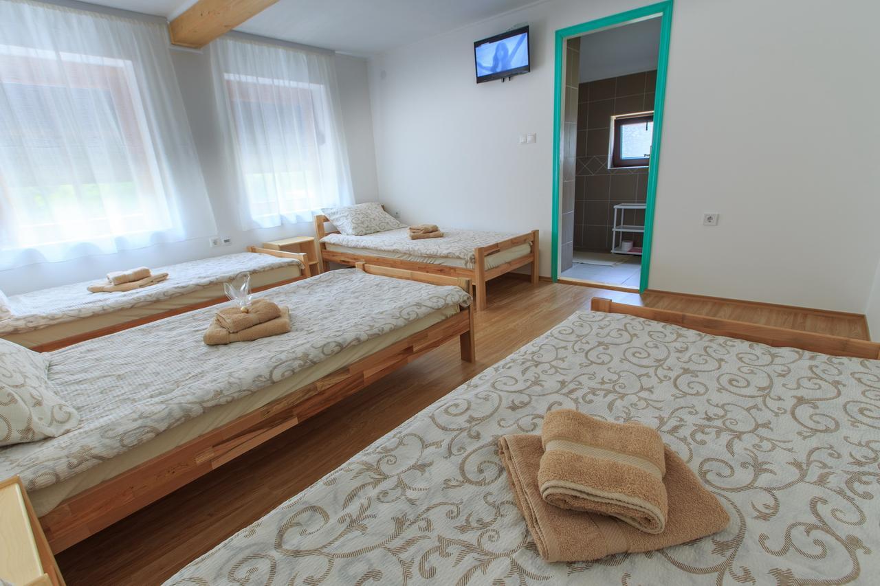 Fortuna Apartments Pacir Esterno foto